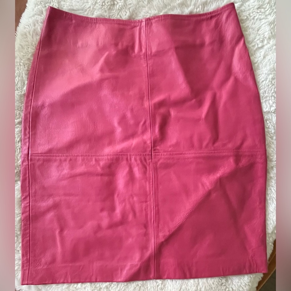 Fuchsia A-Line Leather Skirt - GORGEOUS for work or play! Sz 6